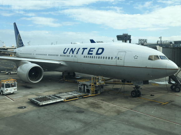 United Airlines 777 EWR