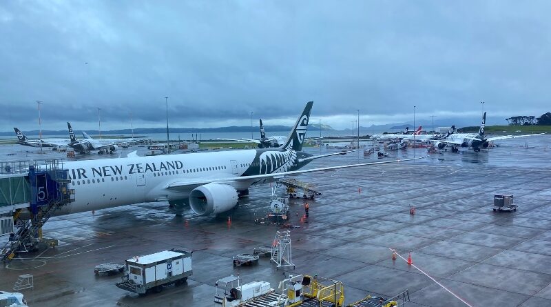 Grounded Air New Zealand & Qantas planes at Auckland Airport