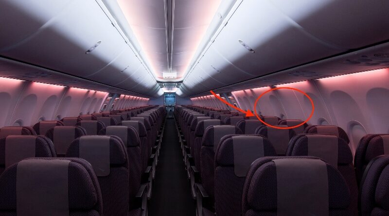 Seat 9A on the Qantas Boeing 737-800 has no window