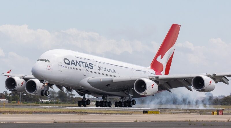 Qantas A380 lands at Sydney Airport