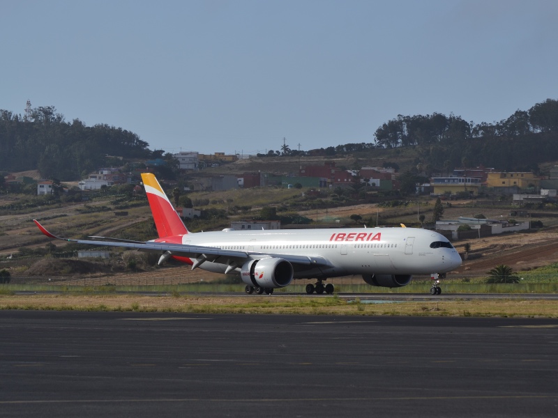 Iberia A350 at Tenerife