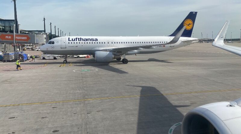 Lufthansa A320 at Berlin Brandenburg Airport