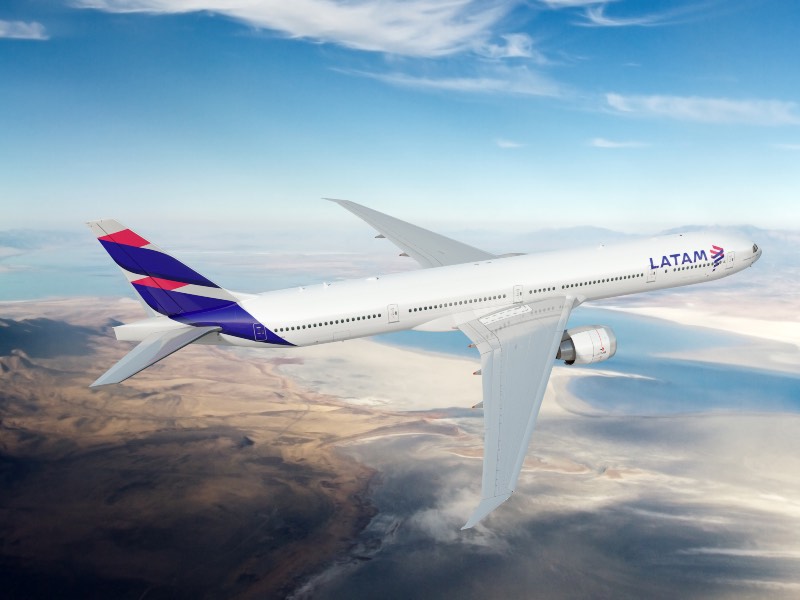 LATAM Airlines Boeing 777