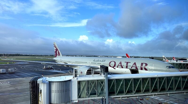 Qatar Airways Boeing 777 in Adelaide