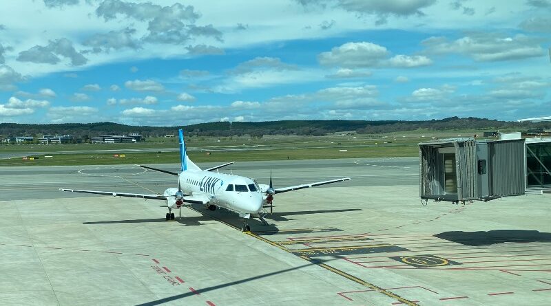 Link Airways Saab 340 at Canberra Airport