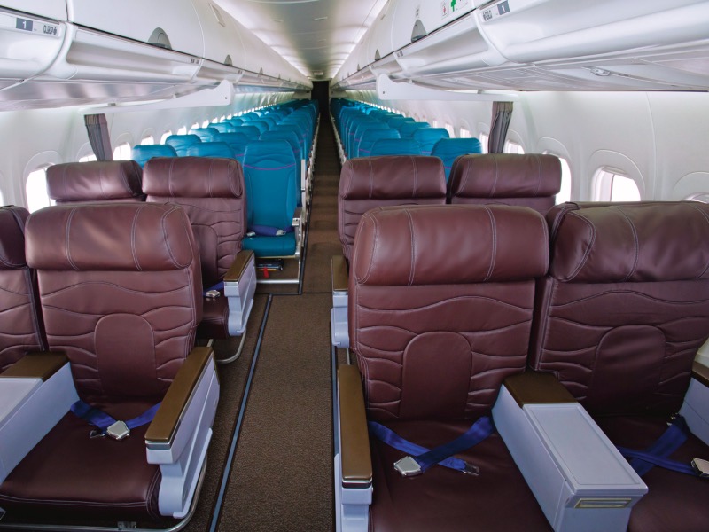 Hawaiian Airlines Boeing 717 First Class and Coach