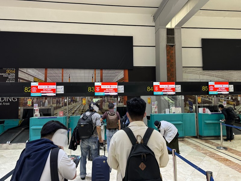 Batik Air international check-in at Jakarta Terminal 2