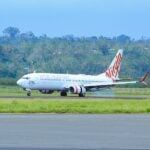 Virgin Australia Boeing 737-800 lands in Port Vila, Vanuatu