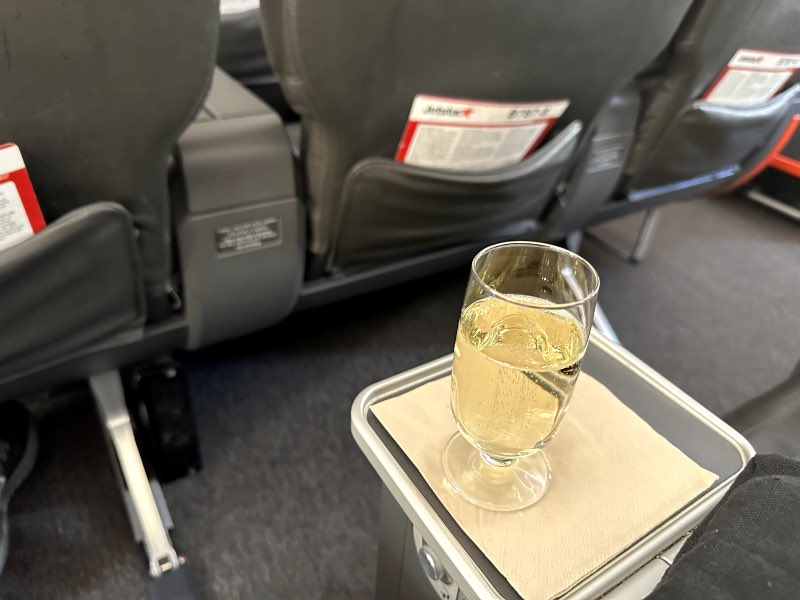 Pre-departure sparkling wine in Jetstar Business Class