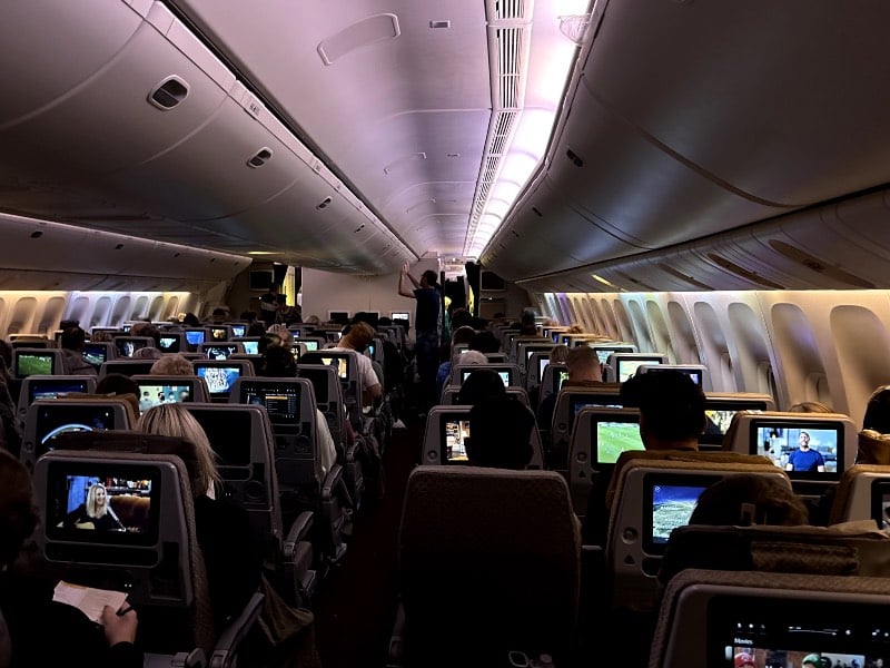 Singapore Airlines Boeing 777-300ER Economy Class