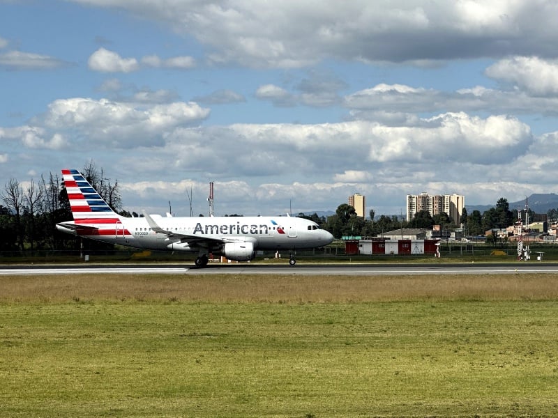 An American Airlines A319 at Bogota