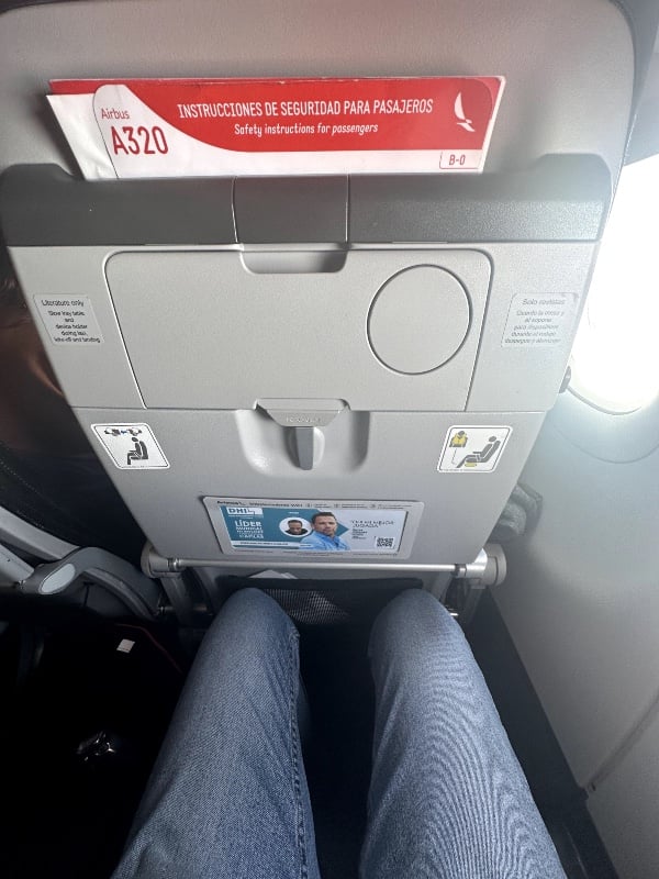 Legroom shot in seat 5K on the Avianca A320neo