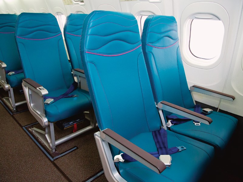 Hawaiian Airlines Boeing 717 Economy Class
