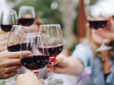 Qantas Wine bonus offers for red wine