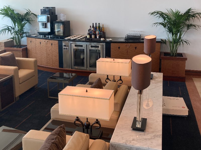 Emirates' newly reopened Brisbane Airport lounge drinks station