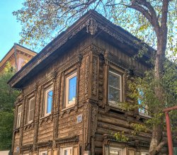 Traditional wooden houses, Russia Sept 18-2.jpg