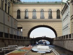 StP Canal Cruise 10 side canal Ermitazhny Bridge.jpg