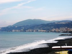 Cote d Azure south of Genoa.JPG