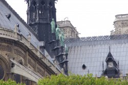 The disciples, Notre Dame Paris.jpg