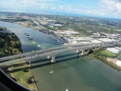 2019-05-25_0903_Gateway Bridges_Flying into Brisbane.JPG