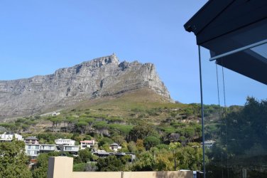 129 Kloof Nek.jpg