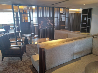 Executive Lounge Hilton PJ 03.06.22.png