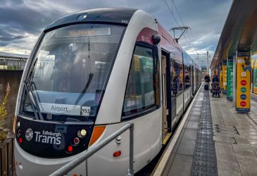Tram.jpg Tram.jpg