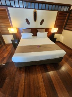 Oure lodge.jpg