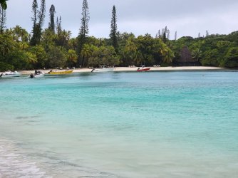 Isle de Pins bay3.jpg