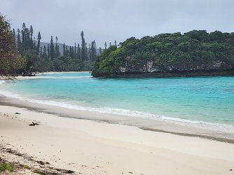 Isle de Pins bay4.jpg