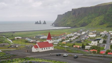 21 Iceland - Vik 2024 06 007.JPG