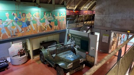 museum2.jpg