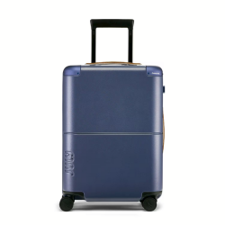Screenshot 2025-08-05 at 21-01-12 Buy Qantas x July Qantas Exclusive Edition Carry On Qantas M...png