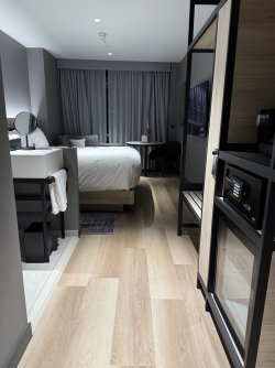 room.JPG