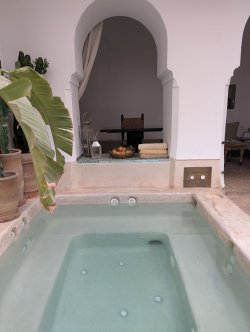 riad2.jpg