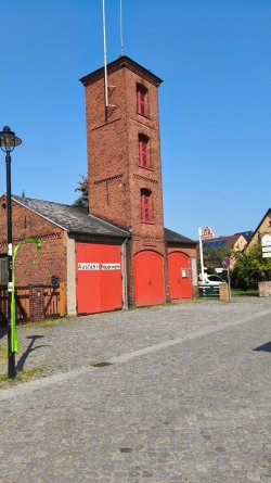 s4.jpg s4.jpg
