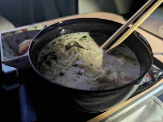 PXL_20251014_175157634.jpg PXL_20251014_175157634.jpg