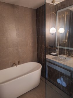 20251111_102843.jpg 20251111_102843.jpg