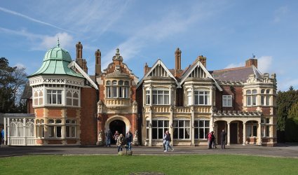 1280px-Bletchley_Park_Mansion.jpg