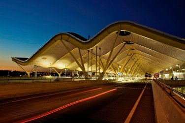 Madrid___in_TYPO_madrid-airport-header-966532590.jpg
