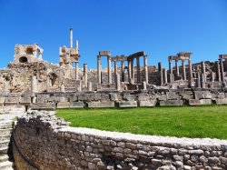 Dougga theatre 1.jpg
