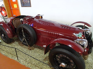 23853908078_7b1fccd381_n.jpg