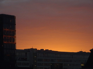 28992141996_acc843f9d7_n.jpg