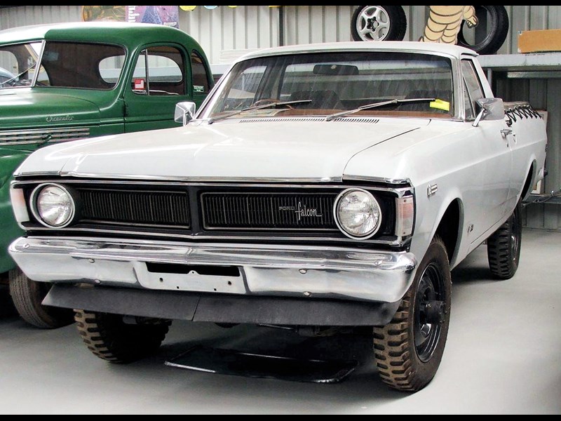 www.tradeuniquecars.com.au