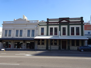 44228918382_f0604a2249_n.jpg