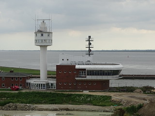 29470592216_449c6ac636_n.jpg