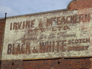 23575945408_49e38335f9_n.jpg