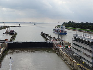 28880007684_715cb9c5de_n.jpg