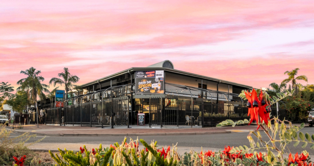 www.hotelmanagement.com.au
