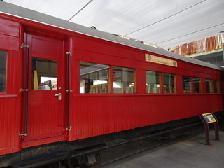 37142244144_2fc10ea982_n.jpg